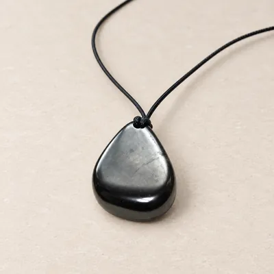 Pendente burattato in shungite – foto principale