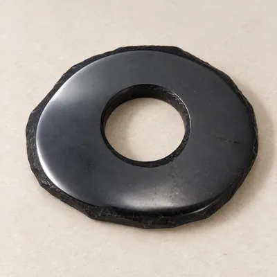 Supporto per sfera in shungite – foto principale